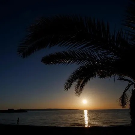 Bura House Vakantiehuis Povljana