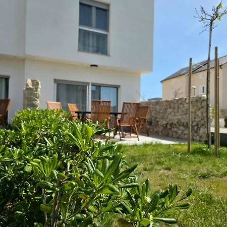 Vakantiehuis Bura House *