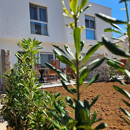 Bura House