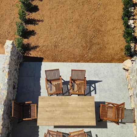 Holiday home Bura House Povljana