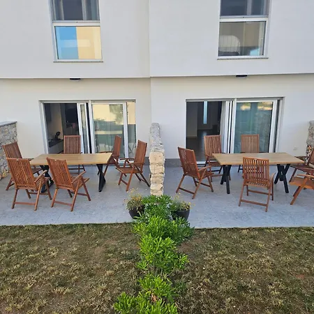 Bura House *