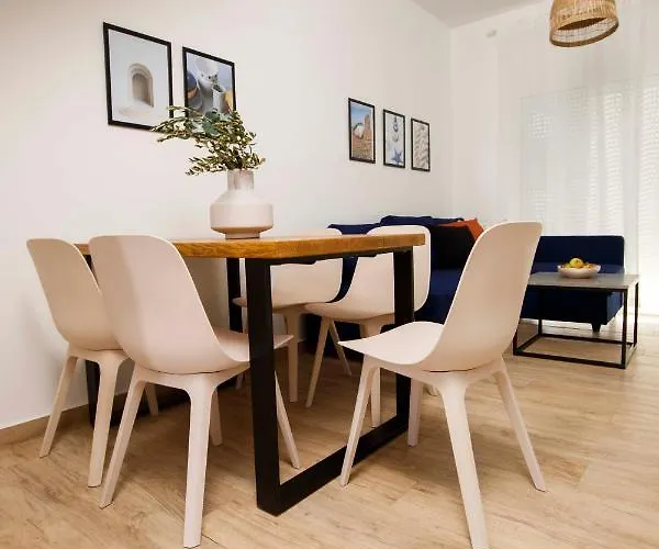 Bura House 펜션 포블랴나