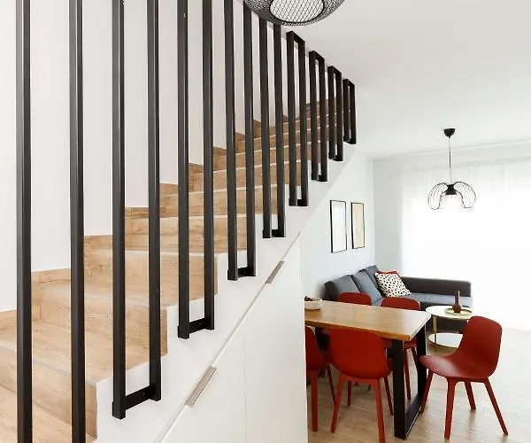 Bura House 펜션 포블랴나
