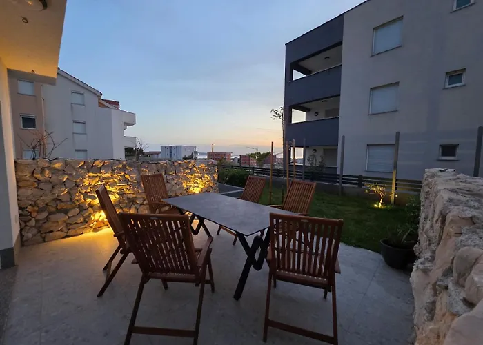 Сasa de vacaciones Bura House